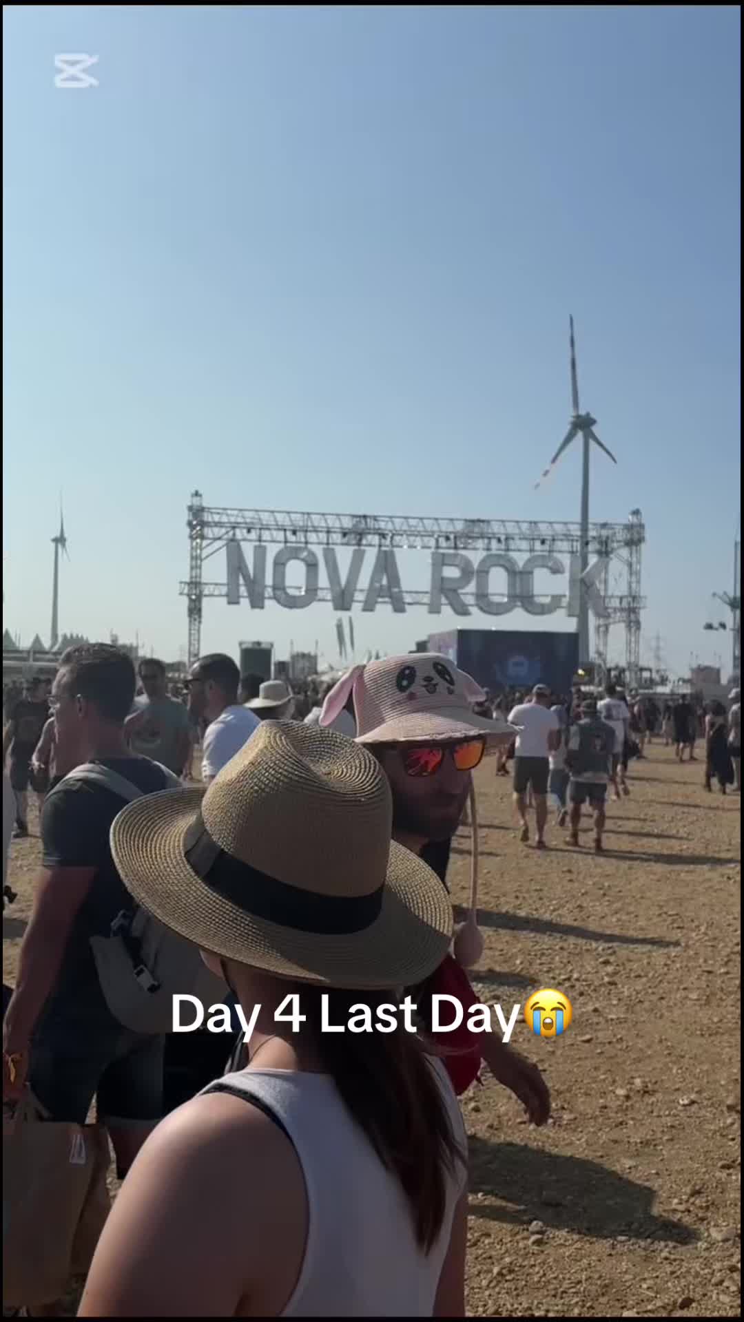 @_xseliiix_