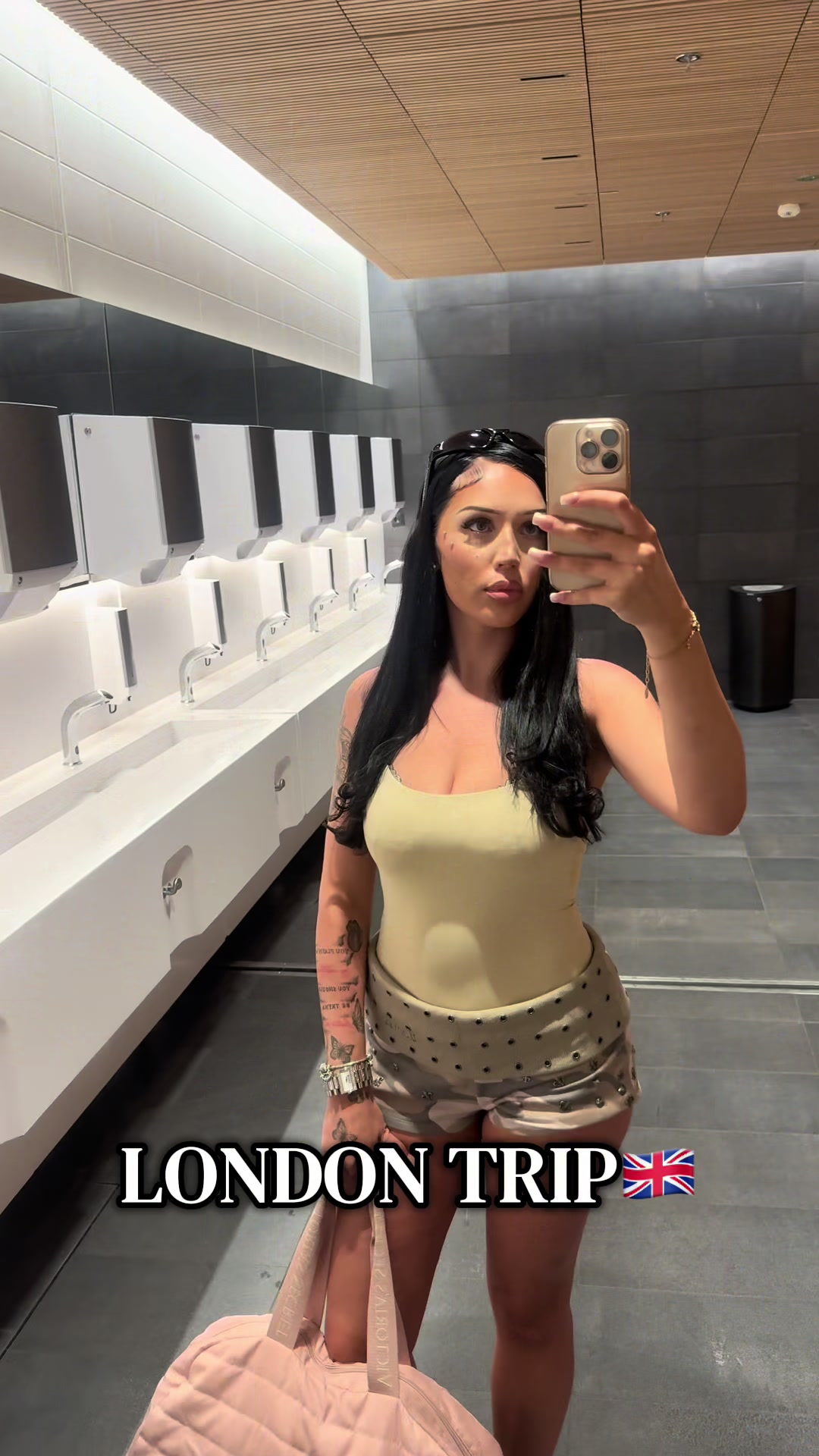 @Mandy ᥫ᭡