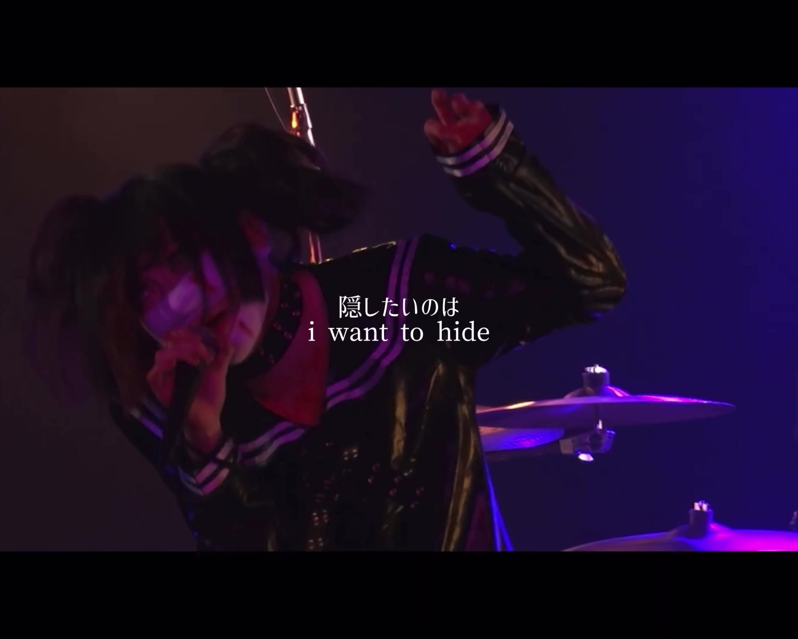 @京