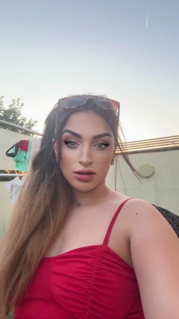@kareenaxox_