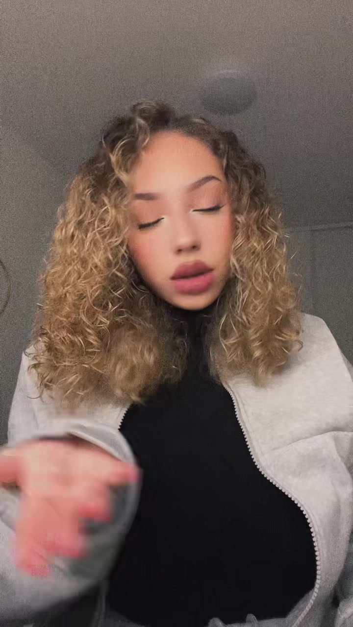 @💗
