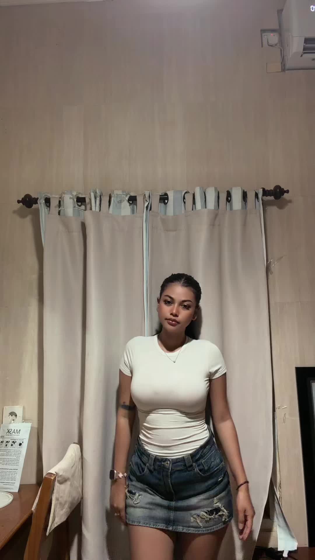 @Kikinii