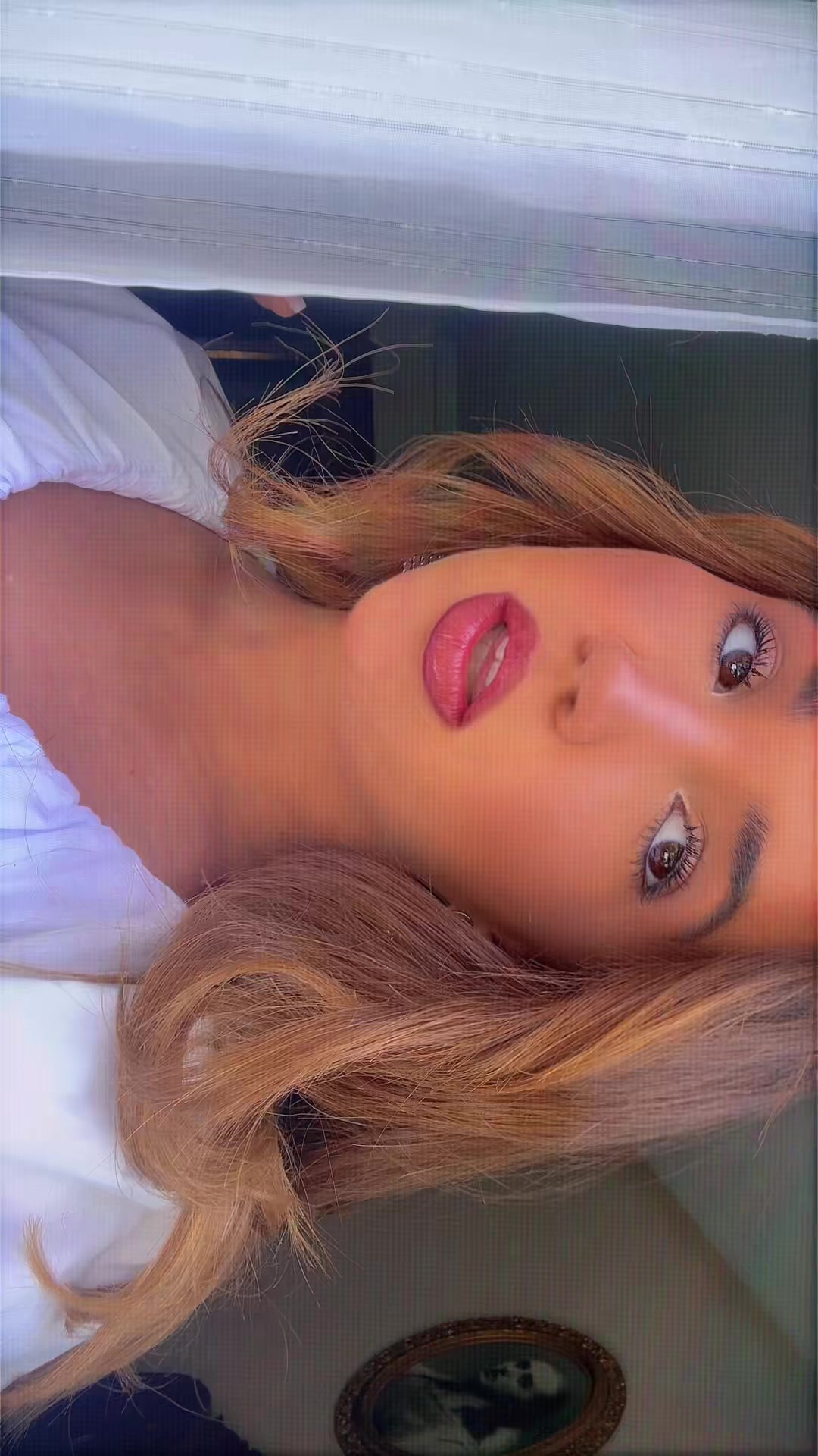 @L E Y R E