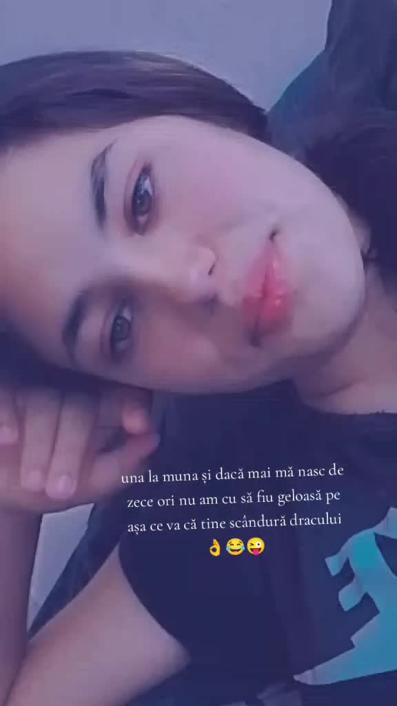 @Adriana Ela ๐๐ซฃ♥๏ธ