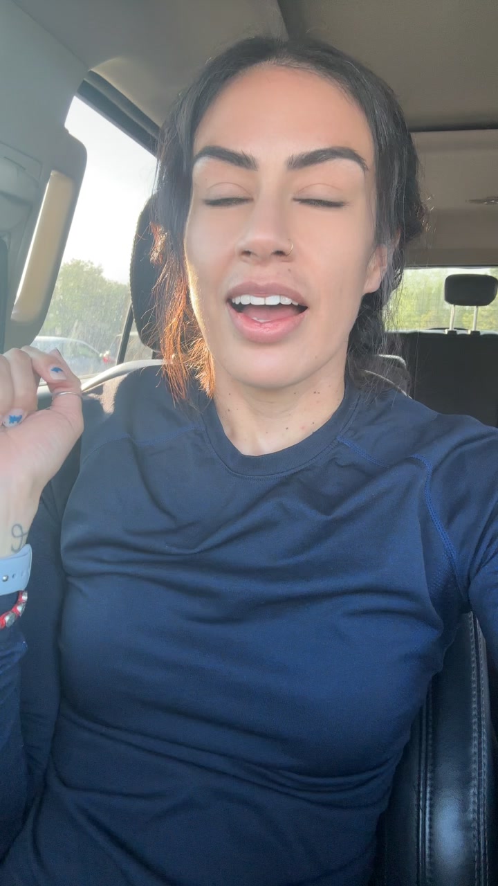 @Christina ๐