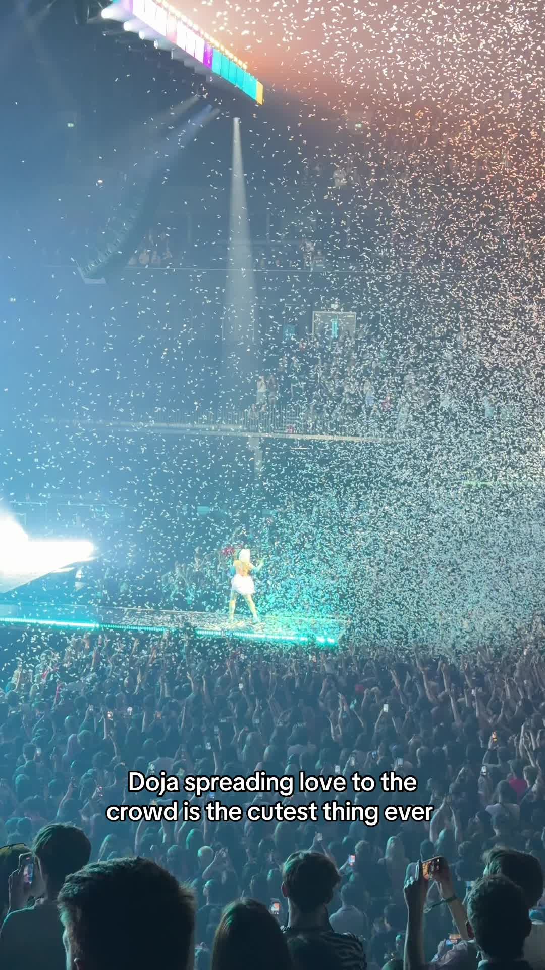 @✨ On Tour Encore ✨