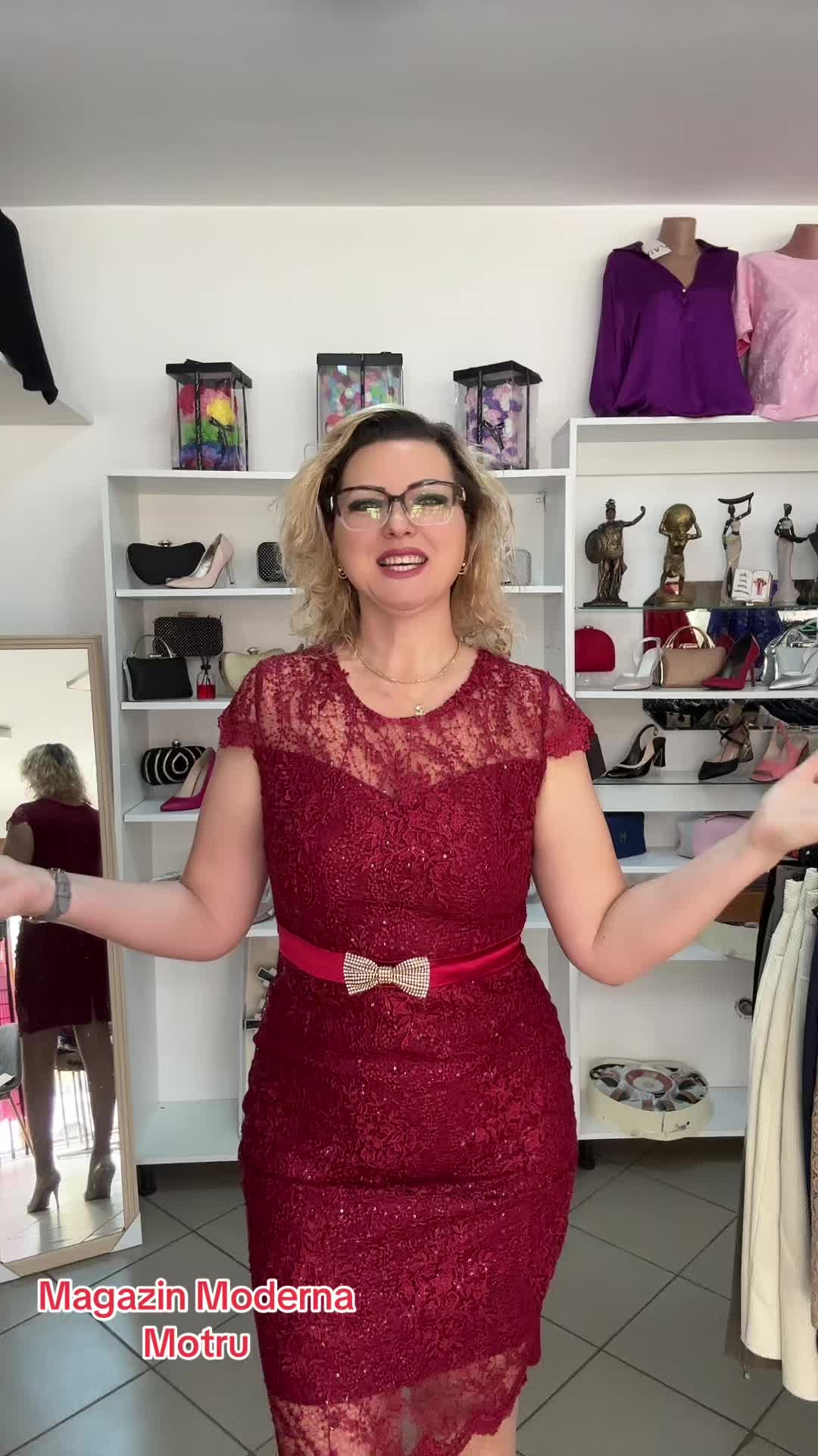 @Elena Ely