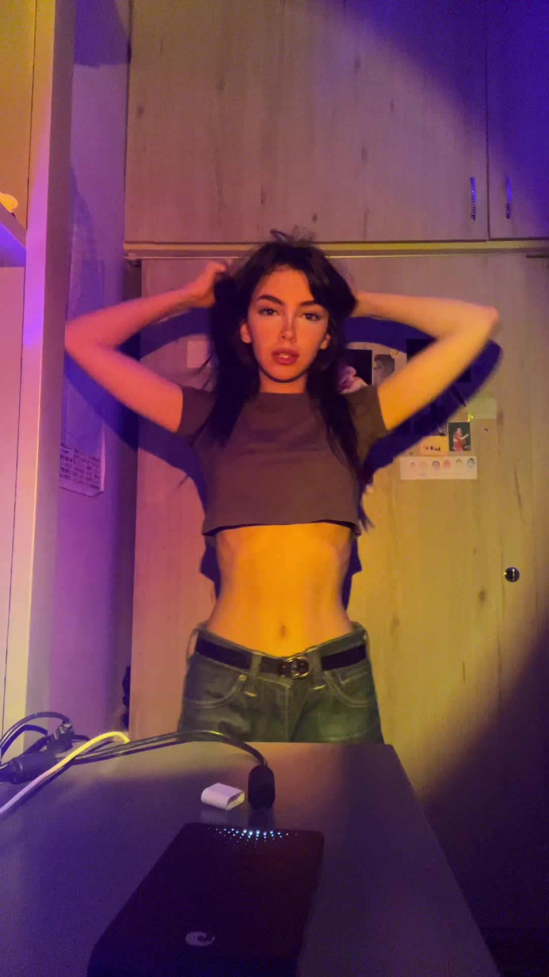 @Hinnadelina