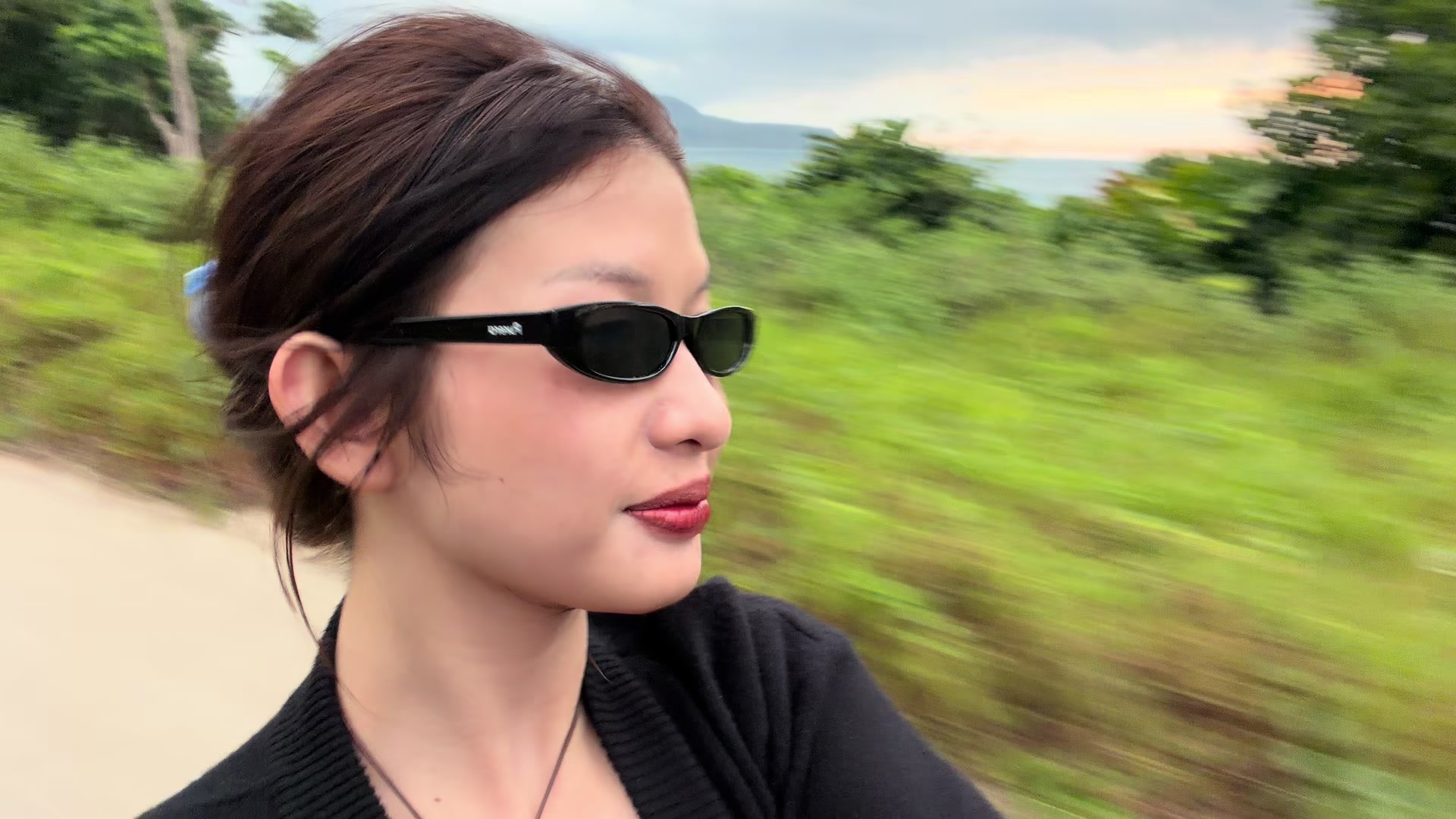 @Monika-ម៉ូនីកា