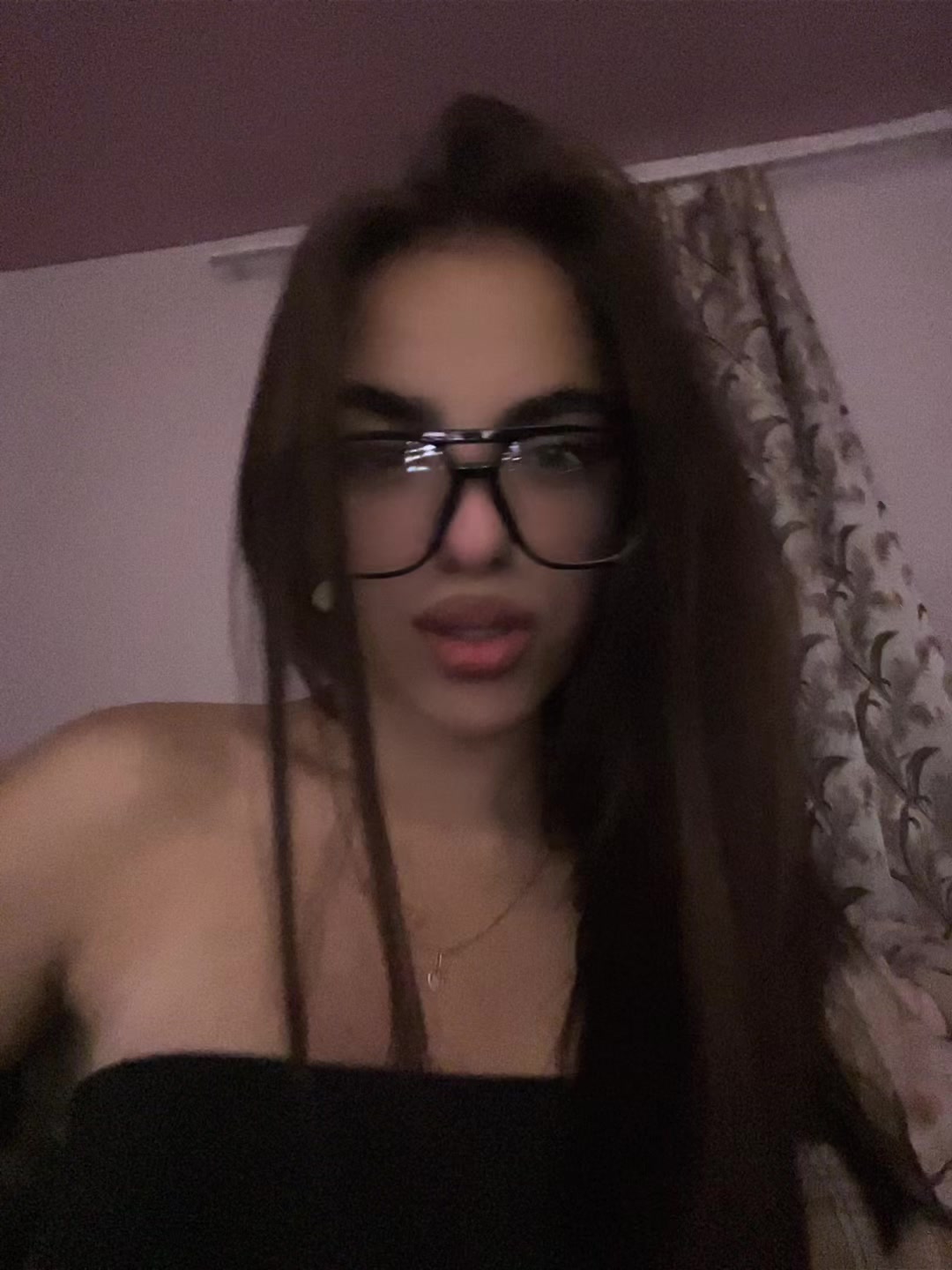 @𝓶𝓪𝓻𝔂𝓪𝓼𝓱𝓪