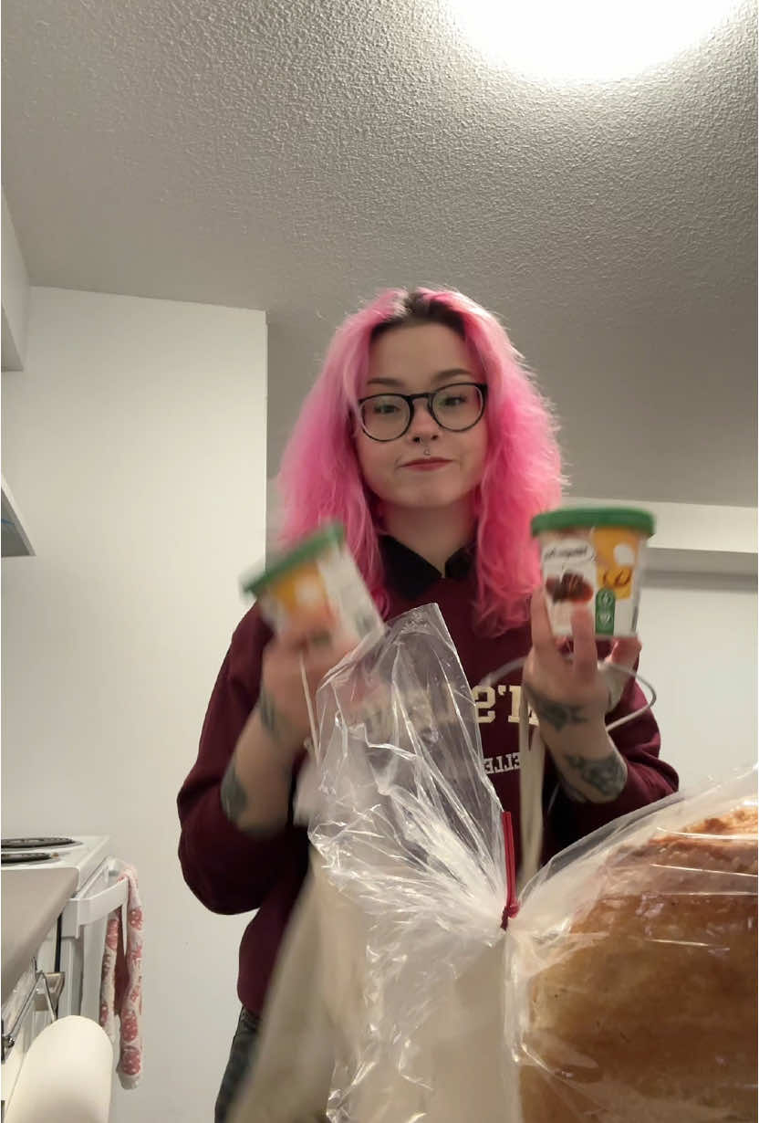 @laur.irl