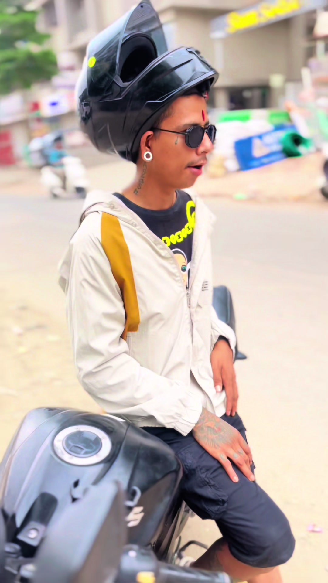 @Kingaakash12