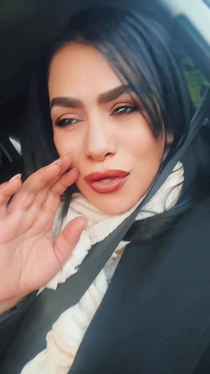 @Sabrina