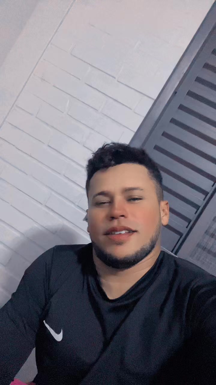 @Leandro L&eacute;o oficial