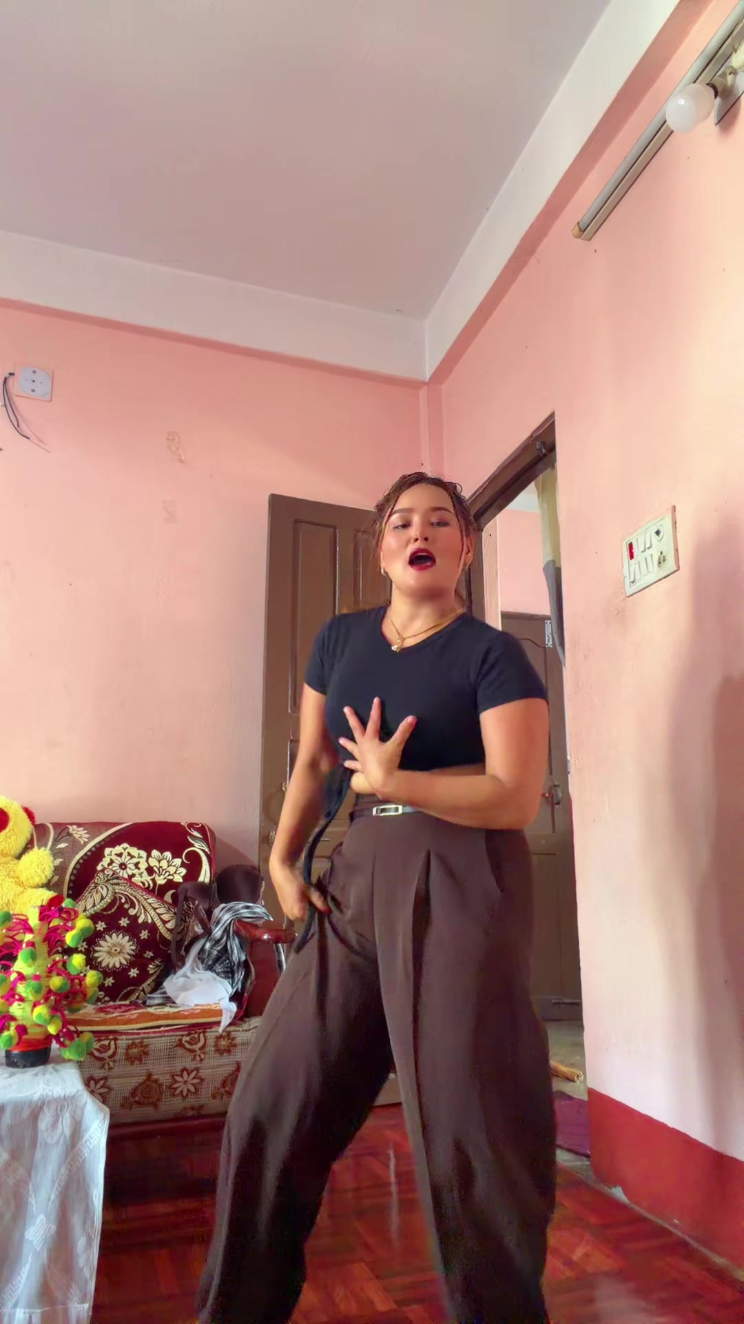 @saru lama
