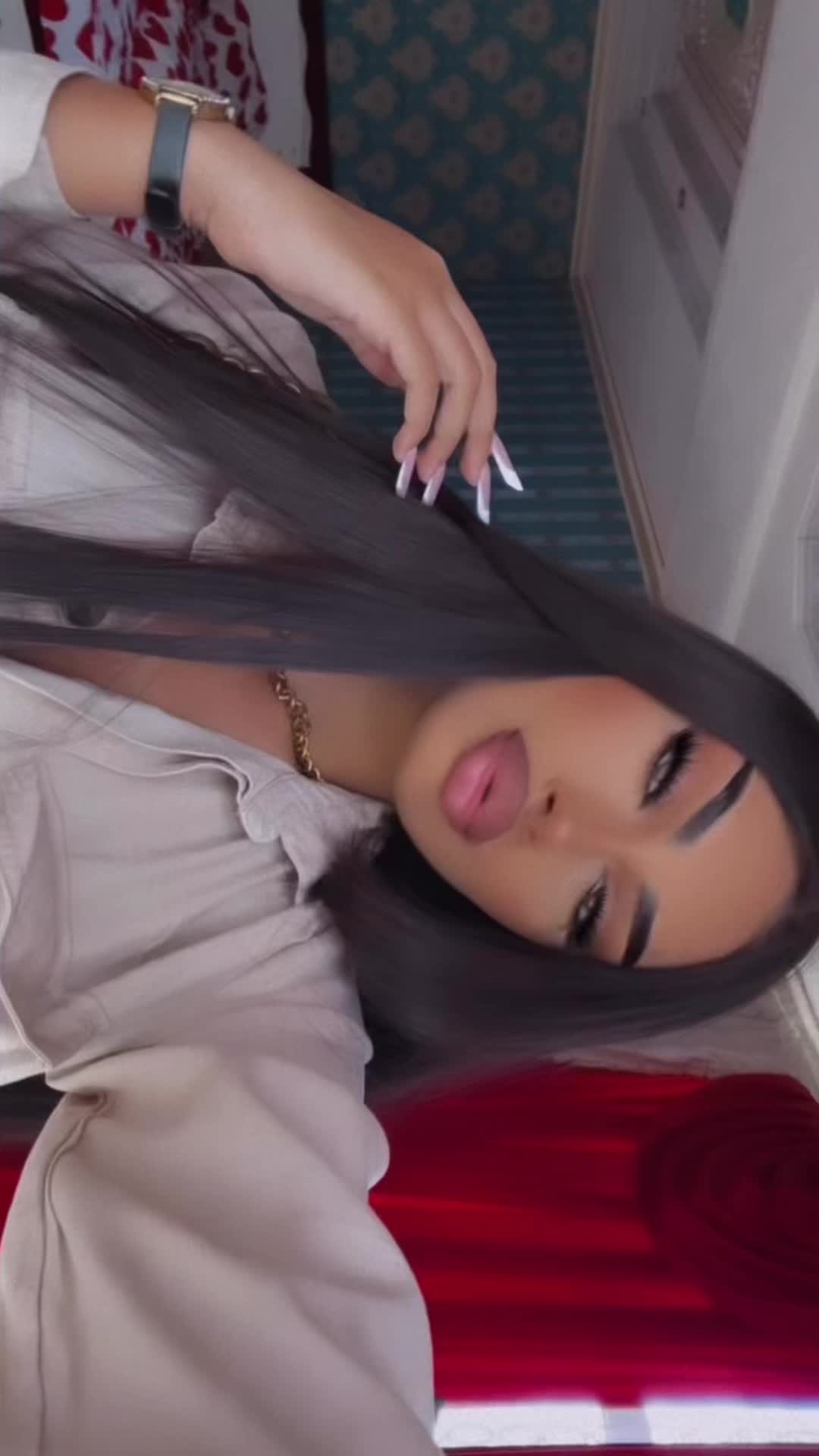 @🖤⚜️𝓓𝓮𝓷𝓲𝓲𝒛⚜️🖤