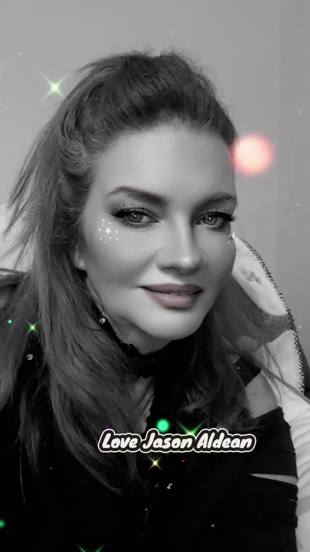 @🐻LizzieBear🐻🎶🧞♀️💃