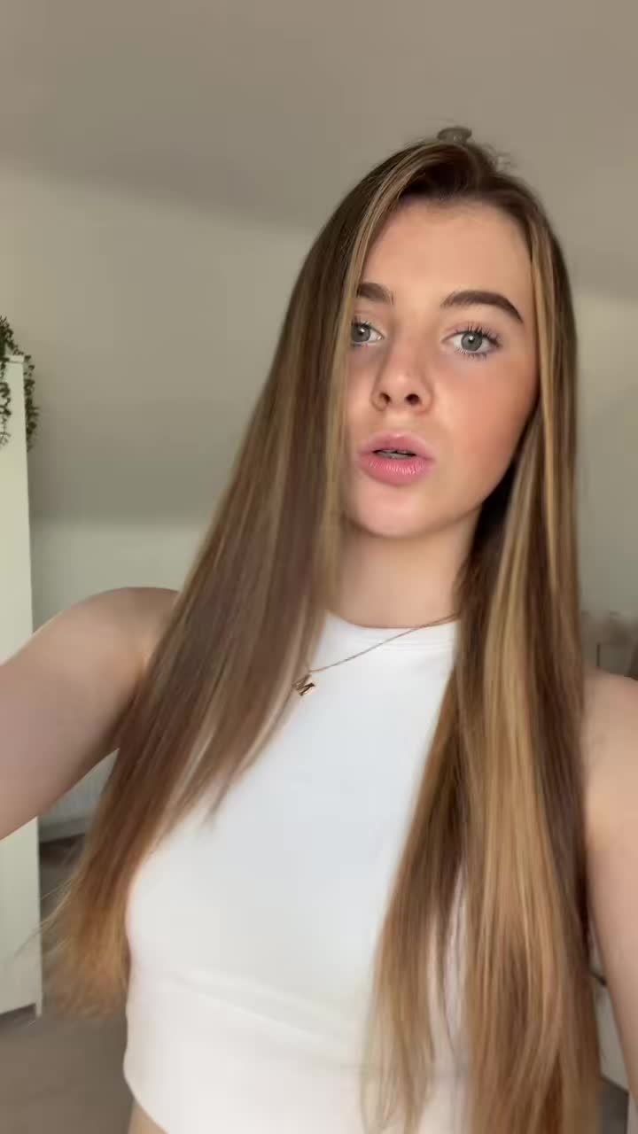 @👸🏽👸🏽