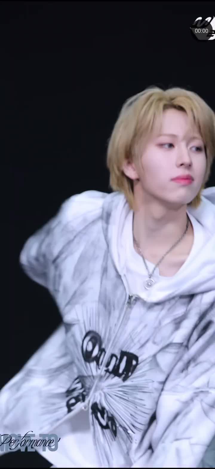 @Kpop Fancams🫧