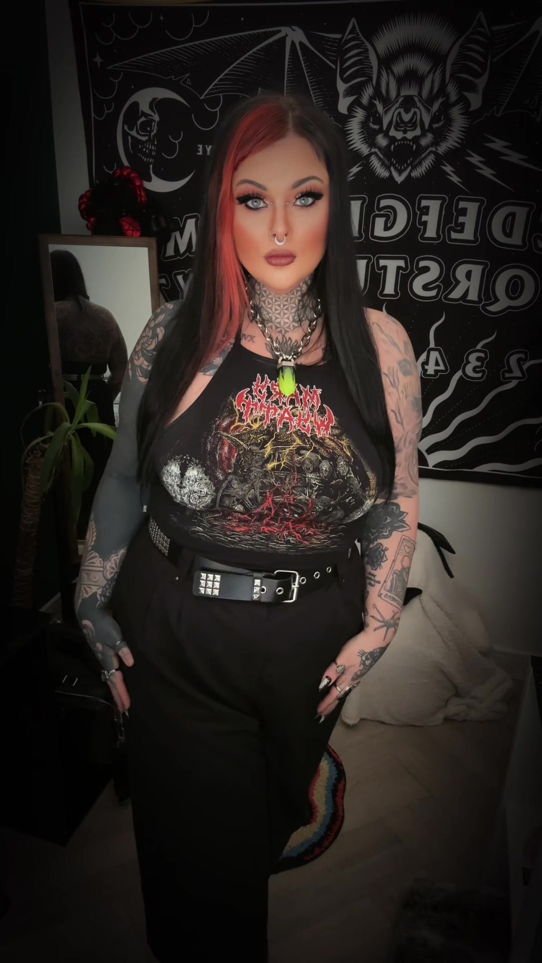 @𝔏𝔞𝔲𝔯𝔞 🥀