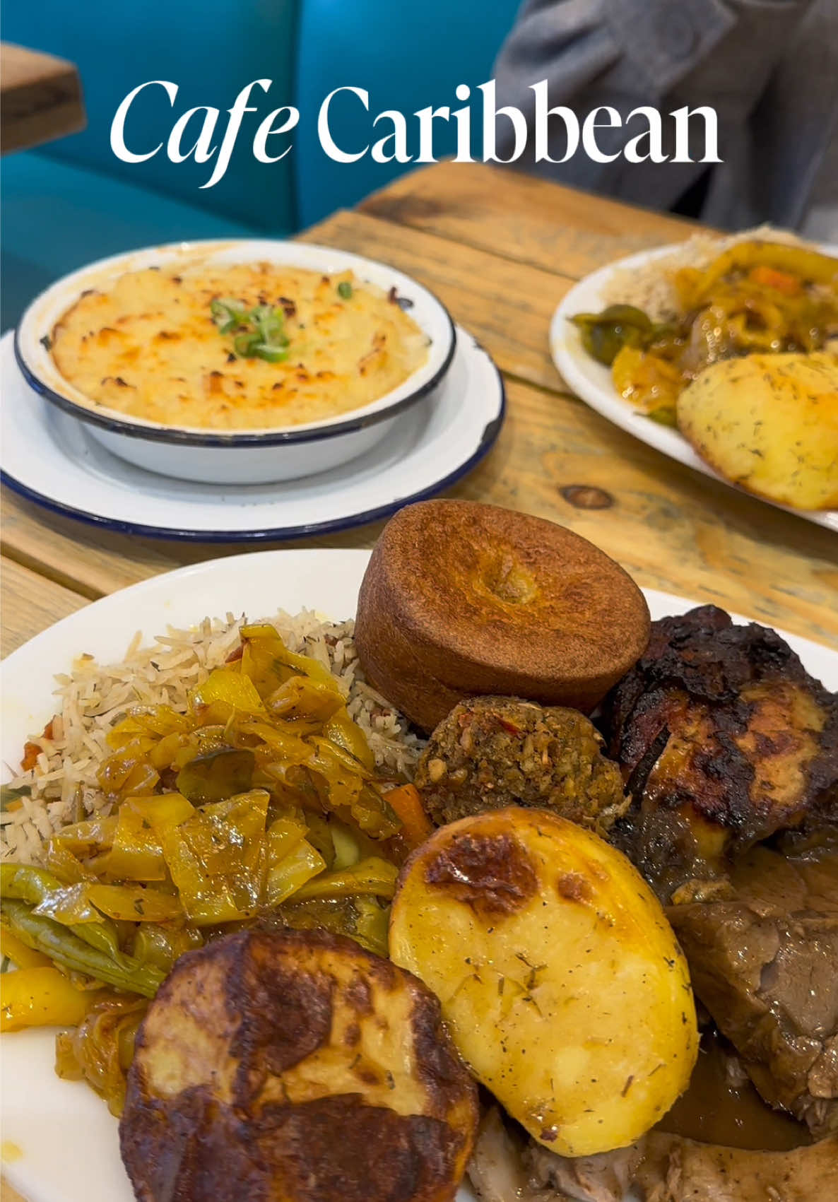 @Tobi | food & travel