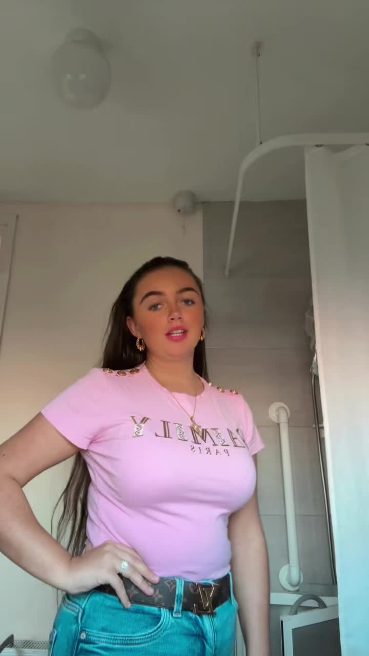 @𝓔𝓲𝓵𝓮𝓮𝓷 𝓬𝓪𝓼𝓮𝔂 👸🏽❤️