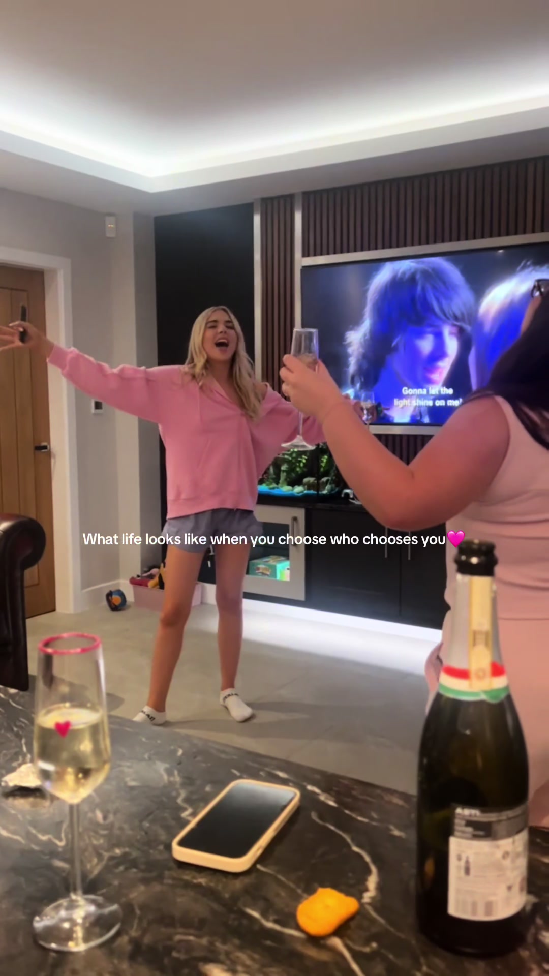 @E V A
