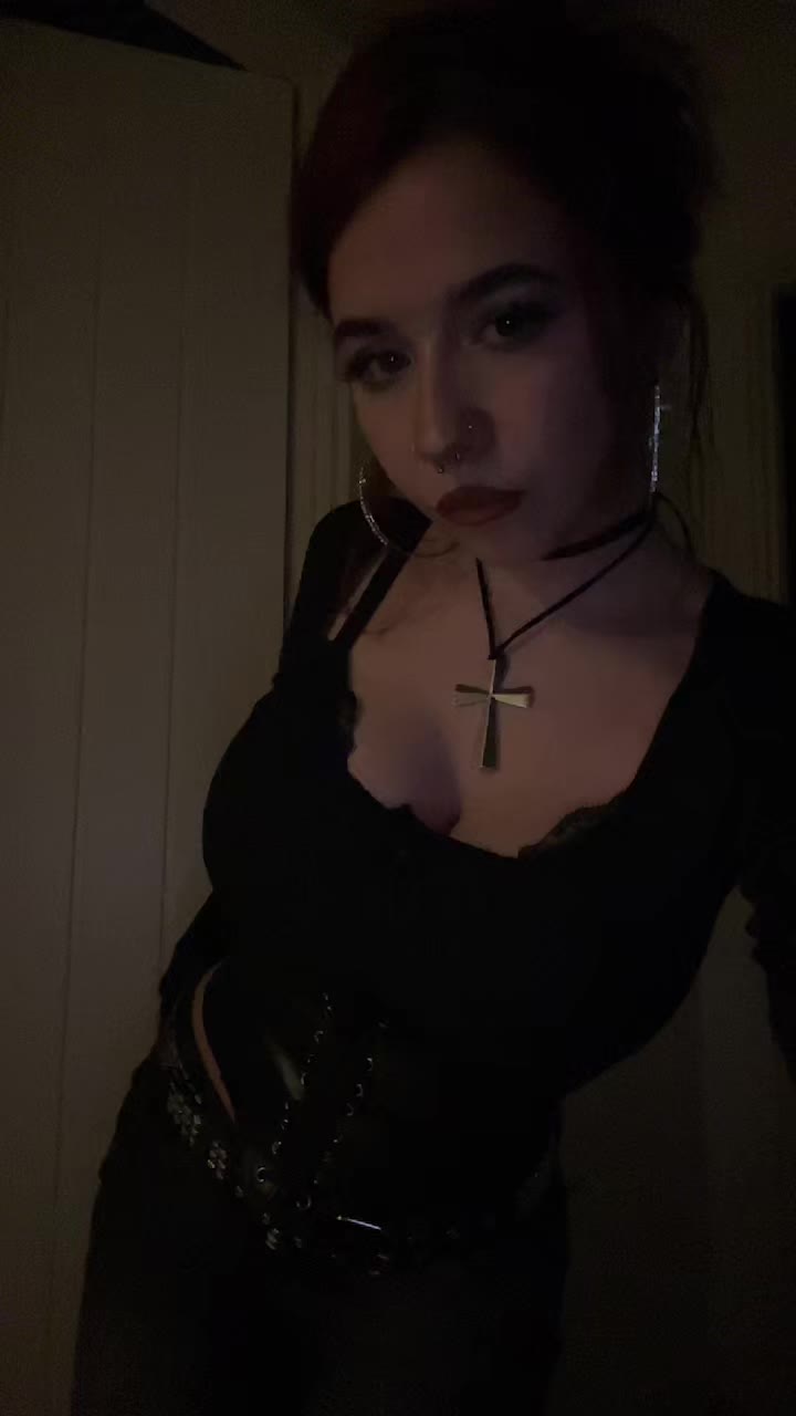 @michaela 🧛🏼&zwj;♀️
