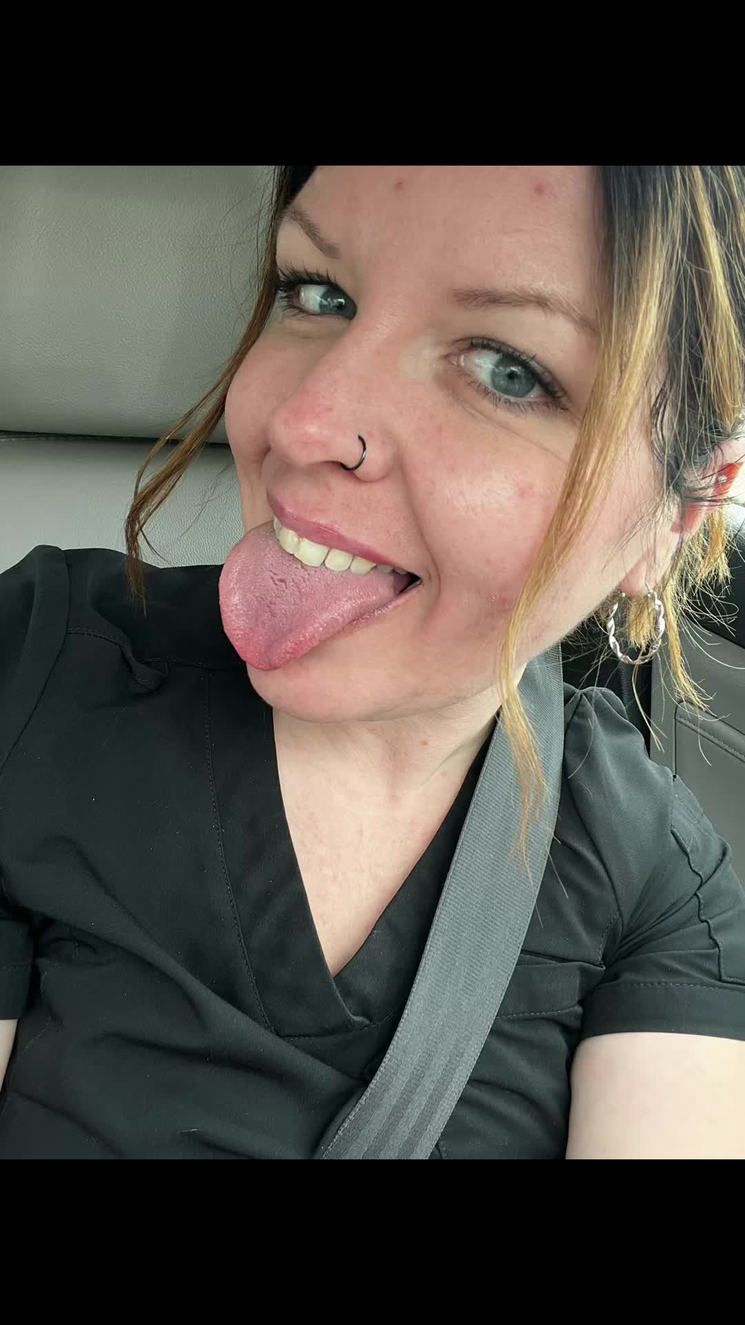 @Lillith the Librarian ๐๐