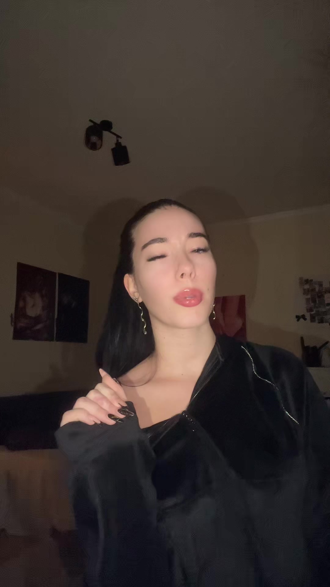 @N💋