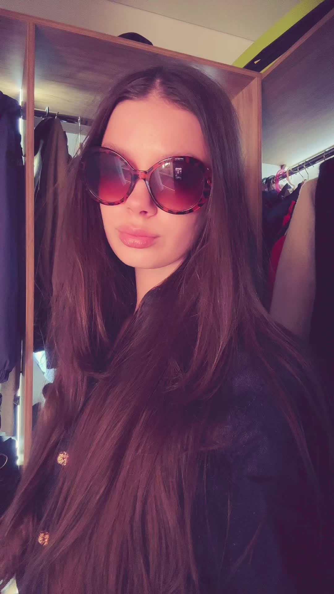 @emozx