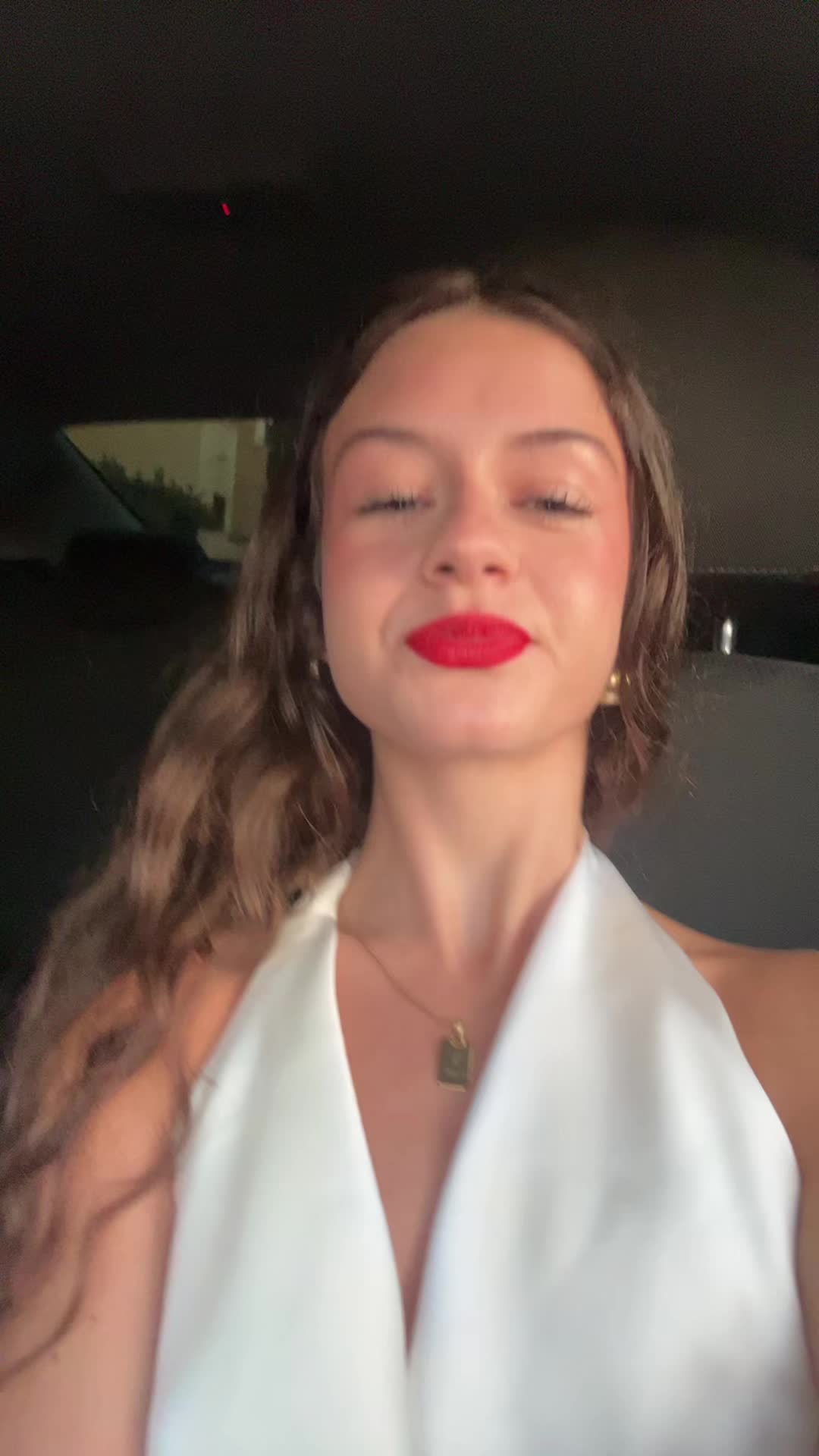 @Ainara