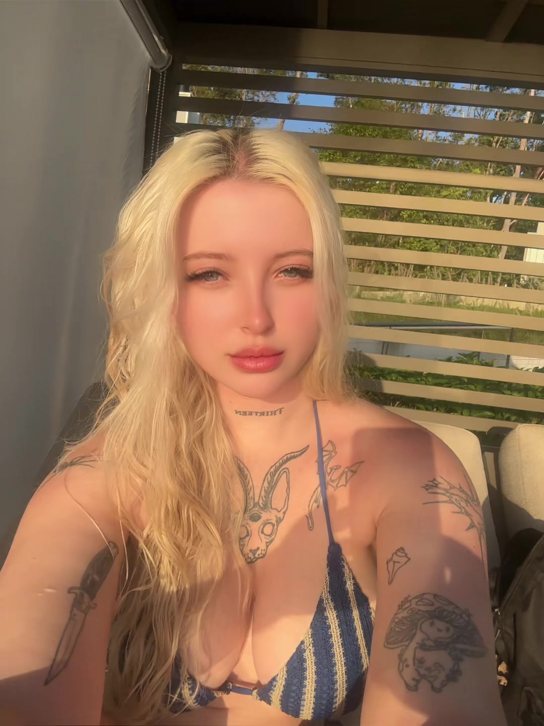 @Vikkzy