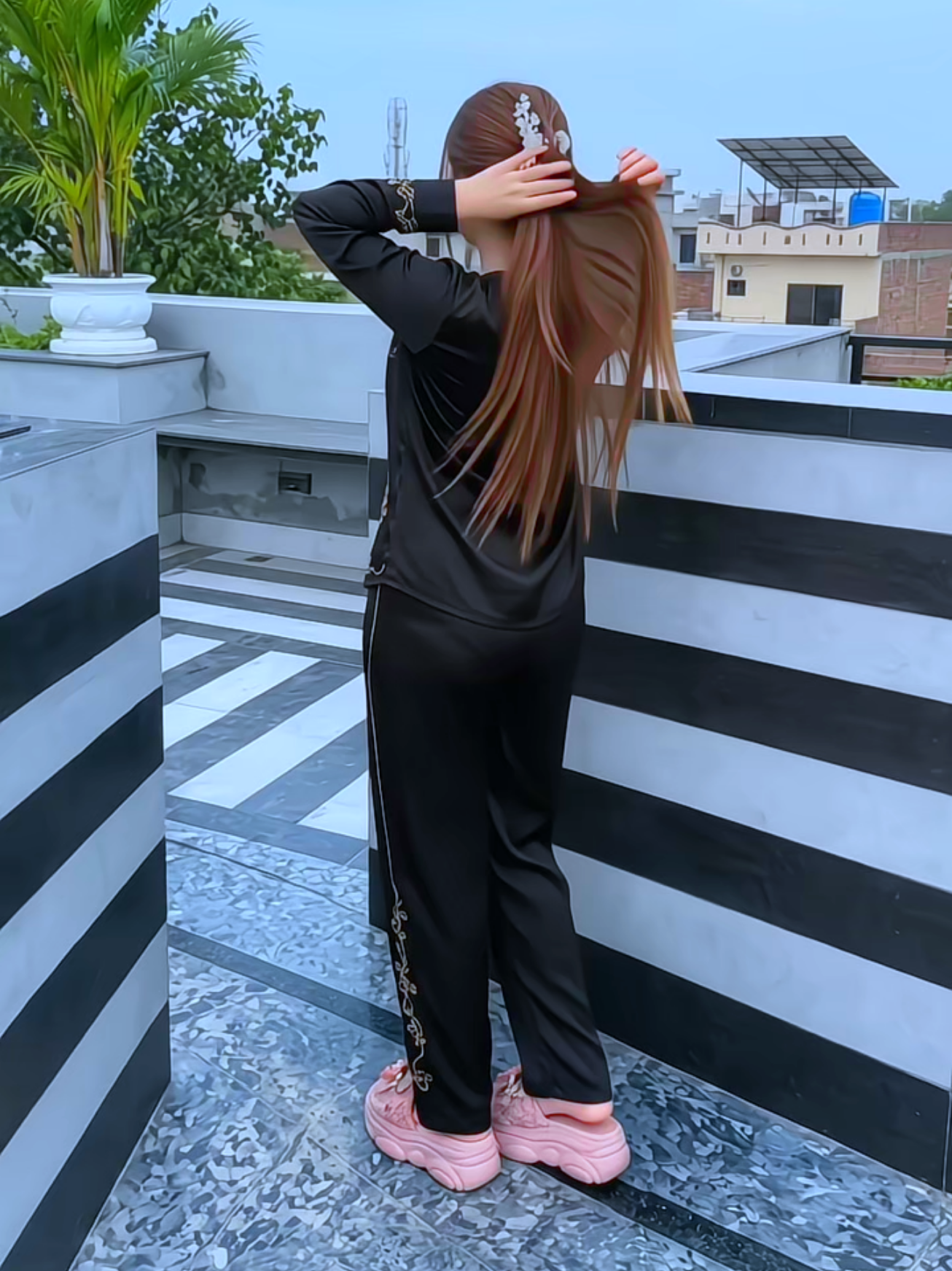 @𝐇𝐨𝐧𝐞𝐲🔹