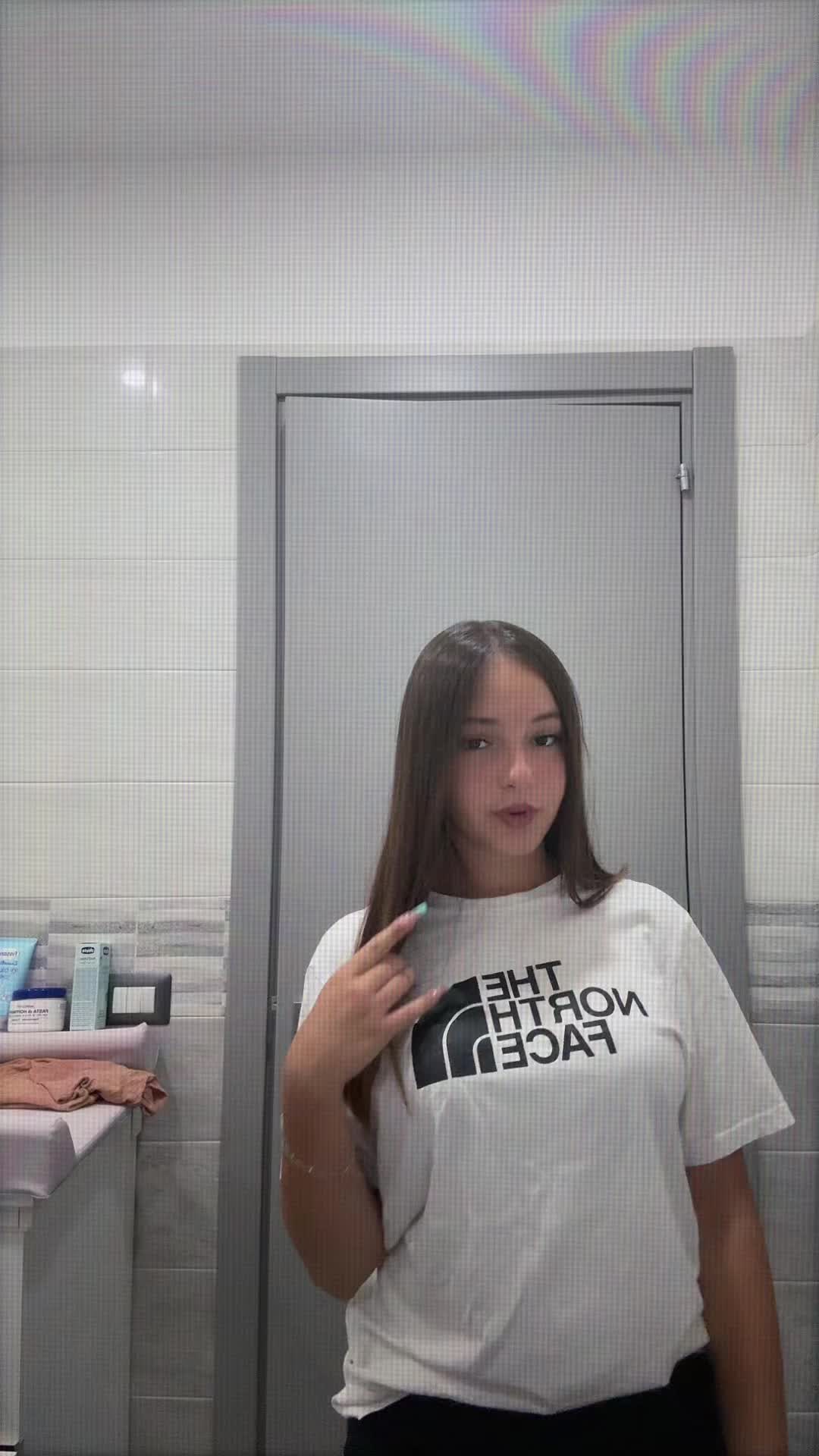 @𝑮