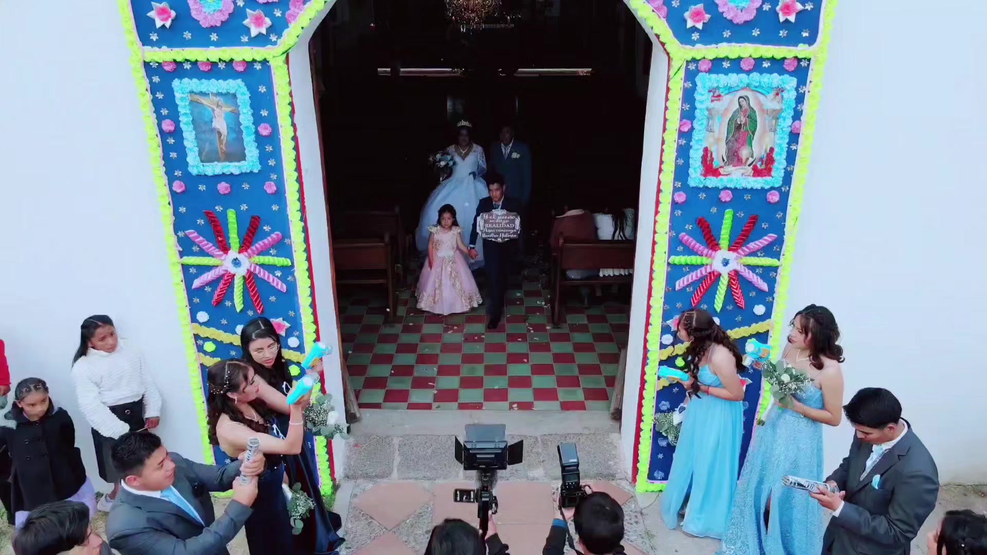@Producciones Vania
