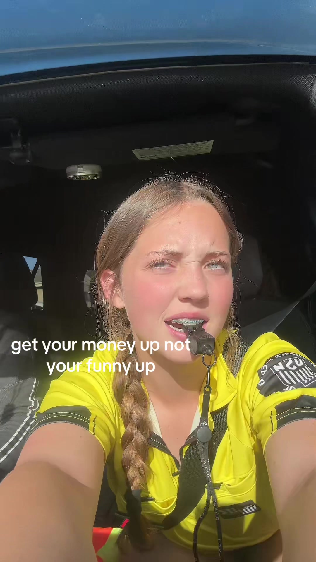 @🥹