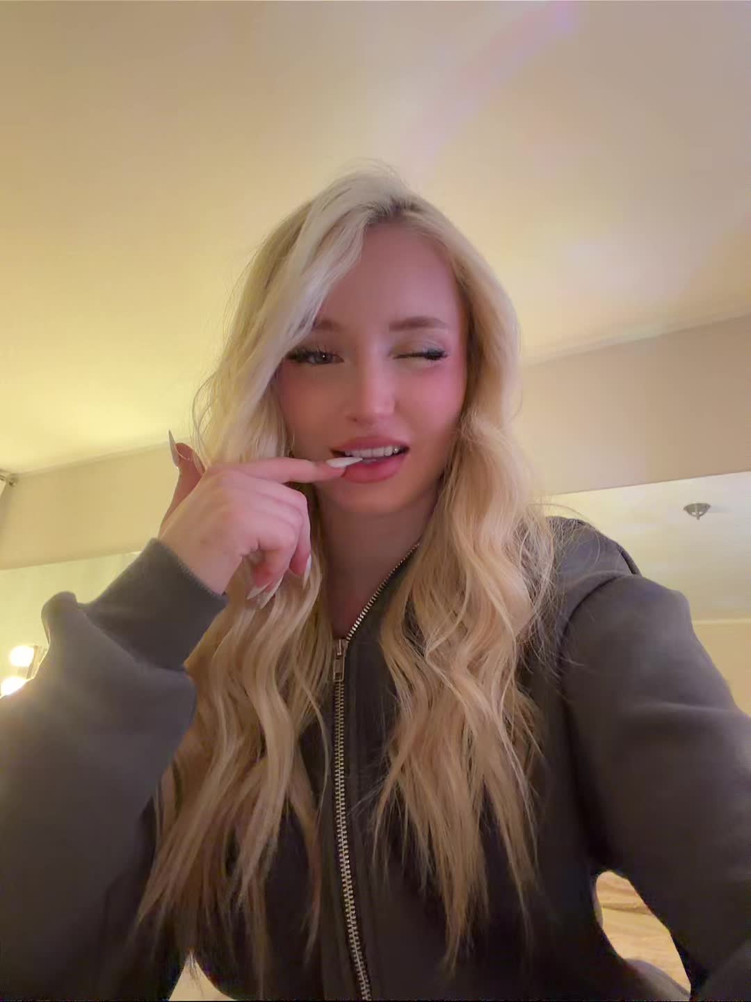 @emmajane_jelmini
