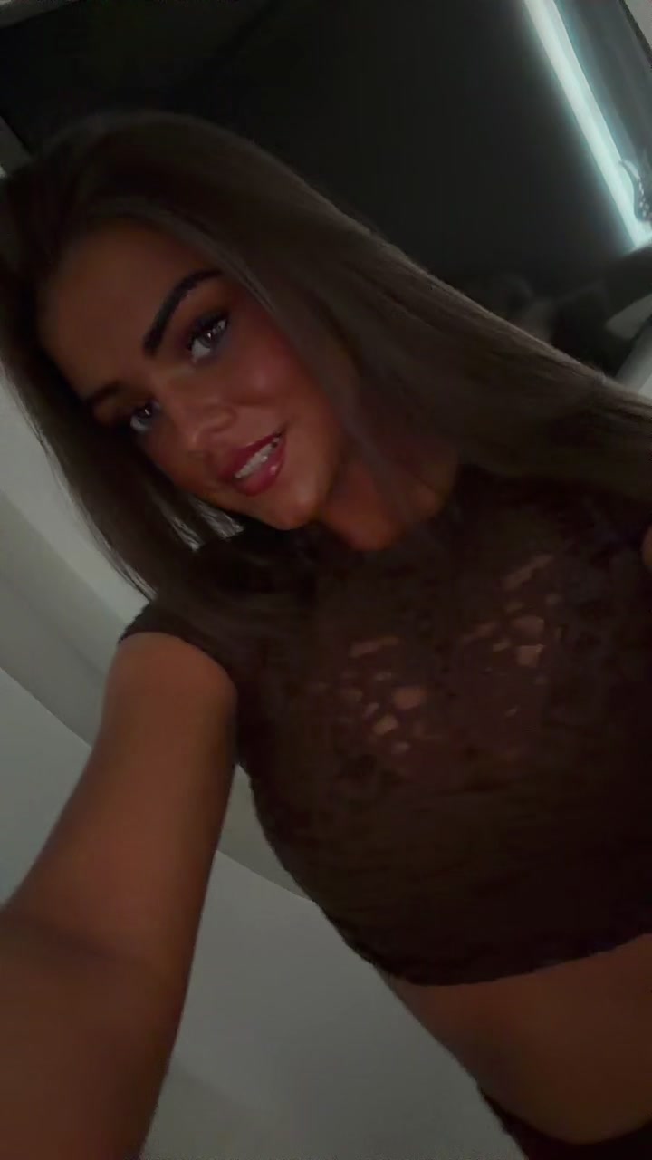 @𝓜𝓲𝓵𝓵𝓲𝓮 𝓜𝓾𝓵𝓭𝓸𝓸𝓷