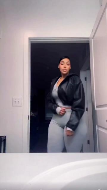 @RoyalB