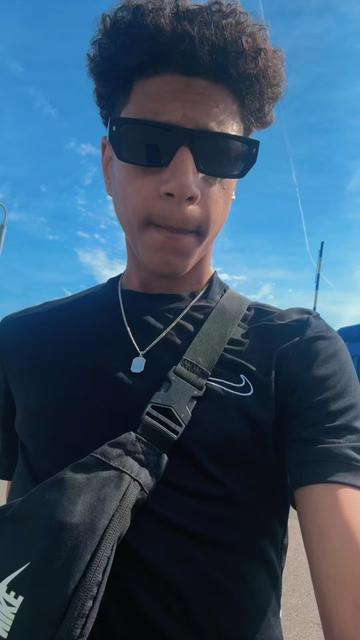 @itzjnthxn