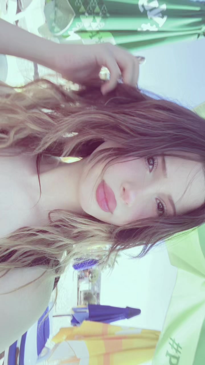 @Roza ★