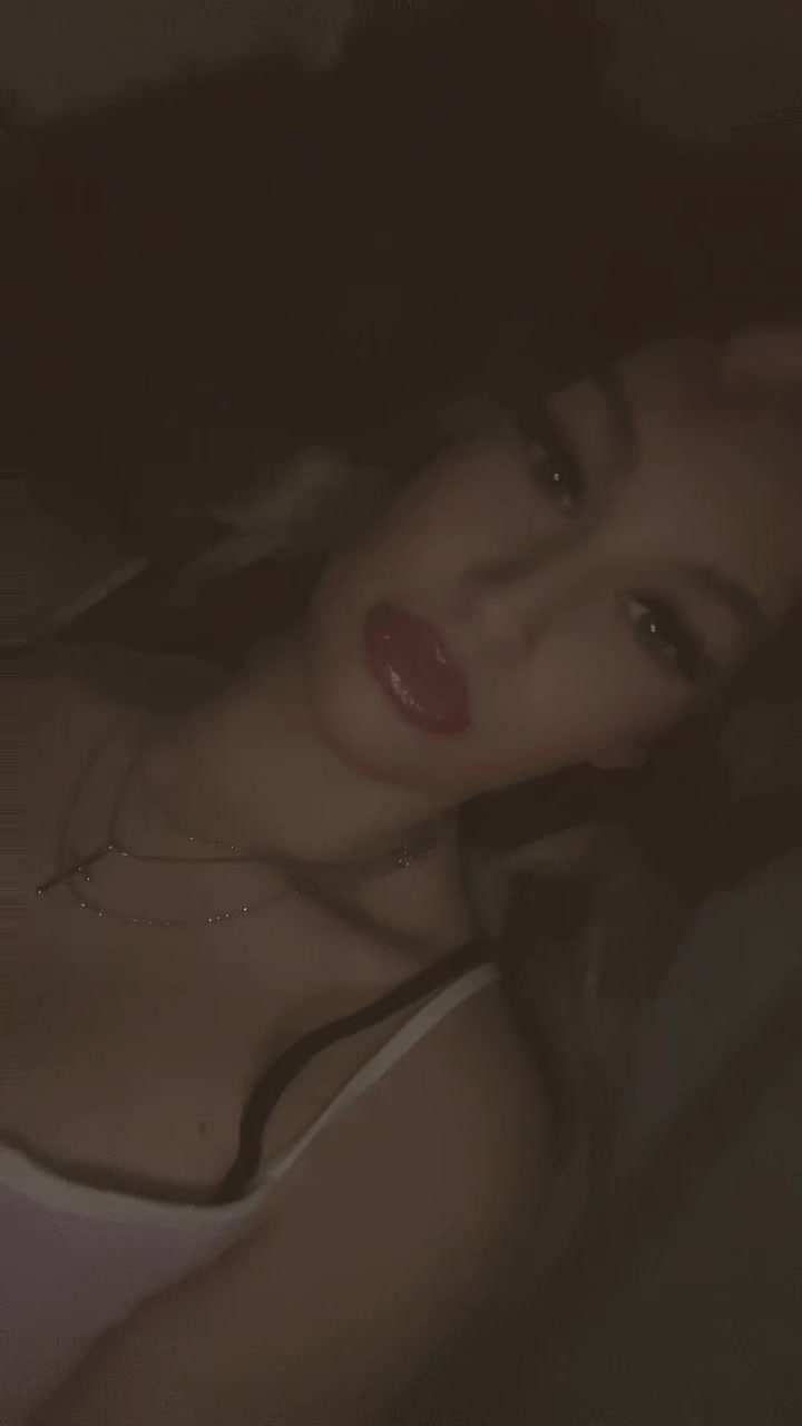 @👸🏼