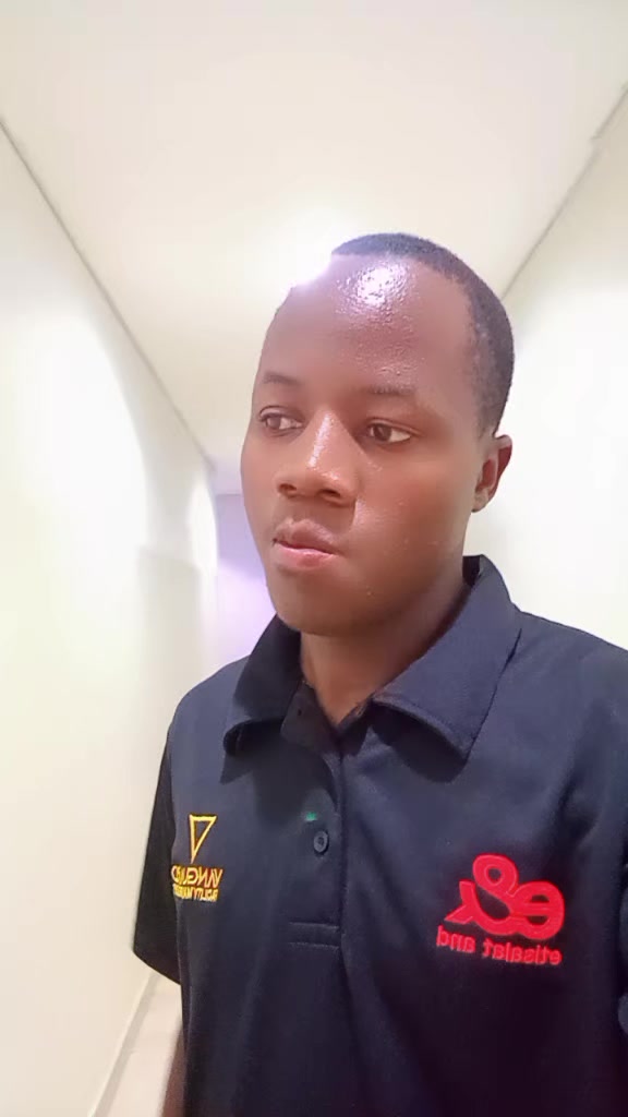 @EMMA UG 8 HUSTLER