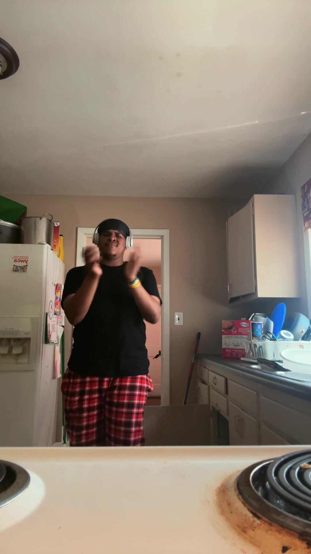 @OfficiallyG6