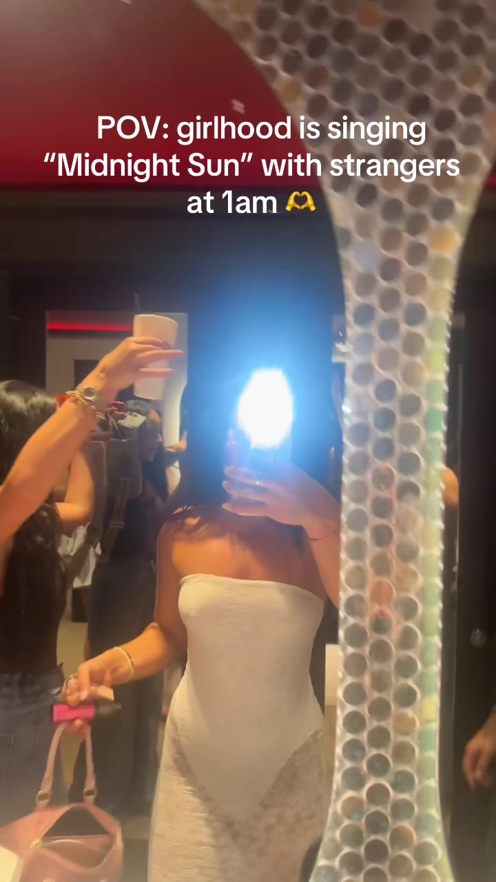 @ChloescnX