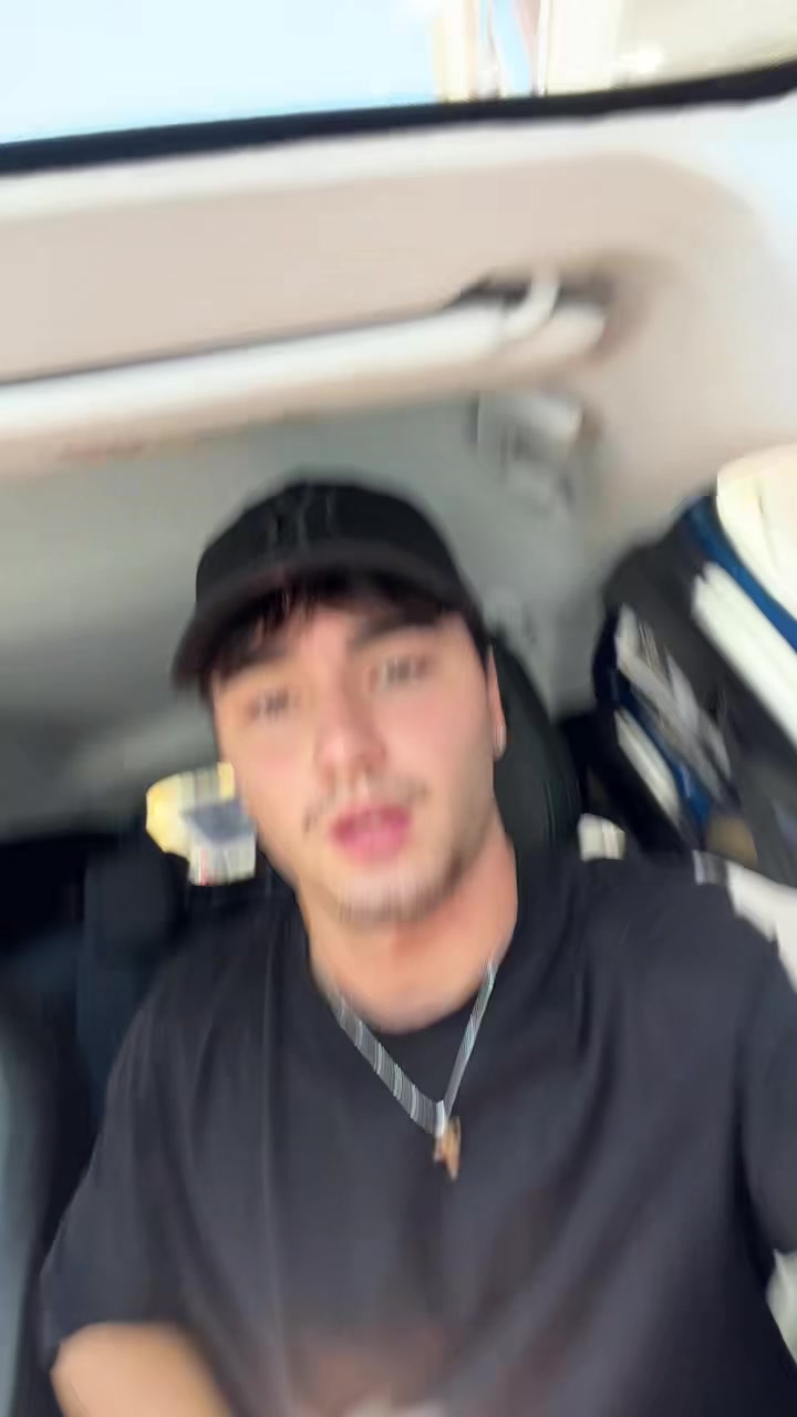 @giovybor11