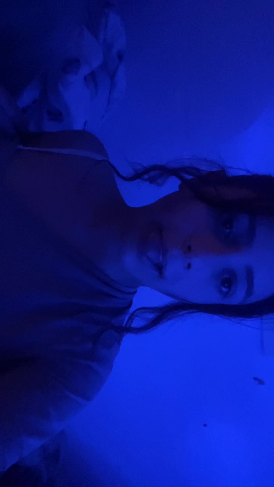 @️