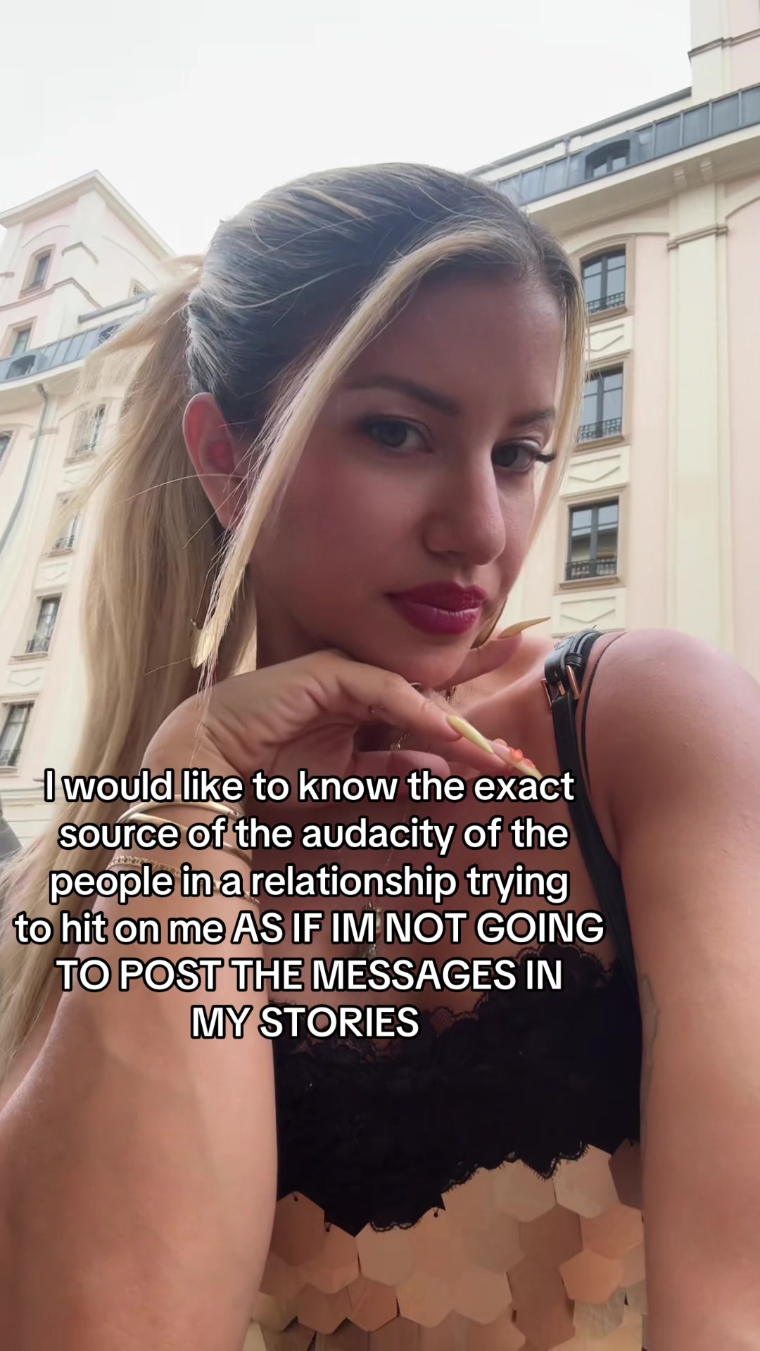 @Claire Karapidaki