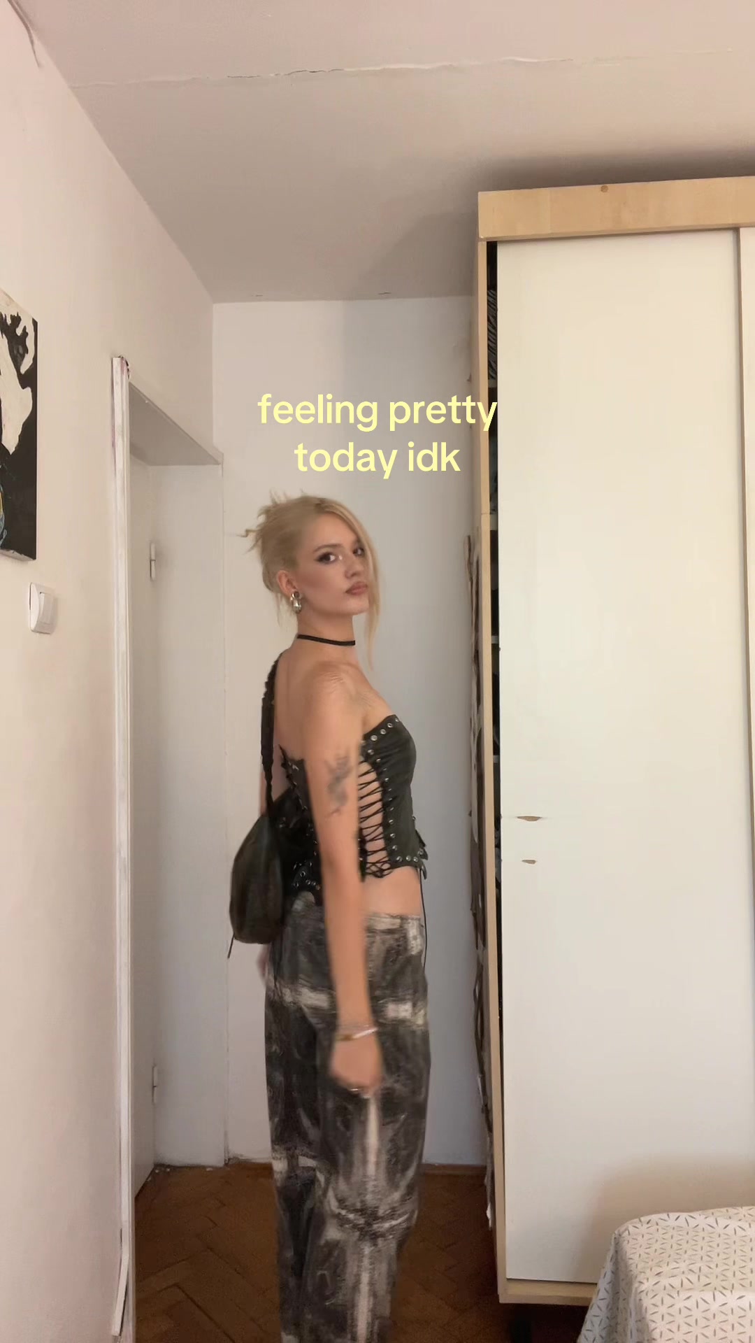 @Lara